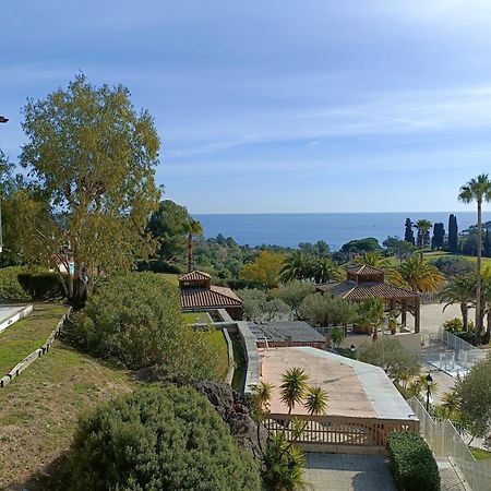 Cap Esterel Village Vacances T2 Vue Mer Agay Saint-Raphaël Dış mekan fotoğraf